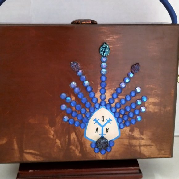 Suenos de Saundra Upcycle AVD Cigar Box, Purse - Picture 2 of 12